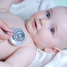 Наблюдение за здоровьем малыша с проведением анализов